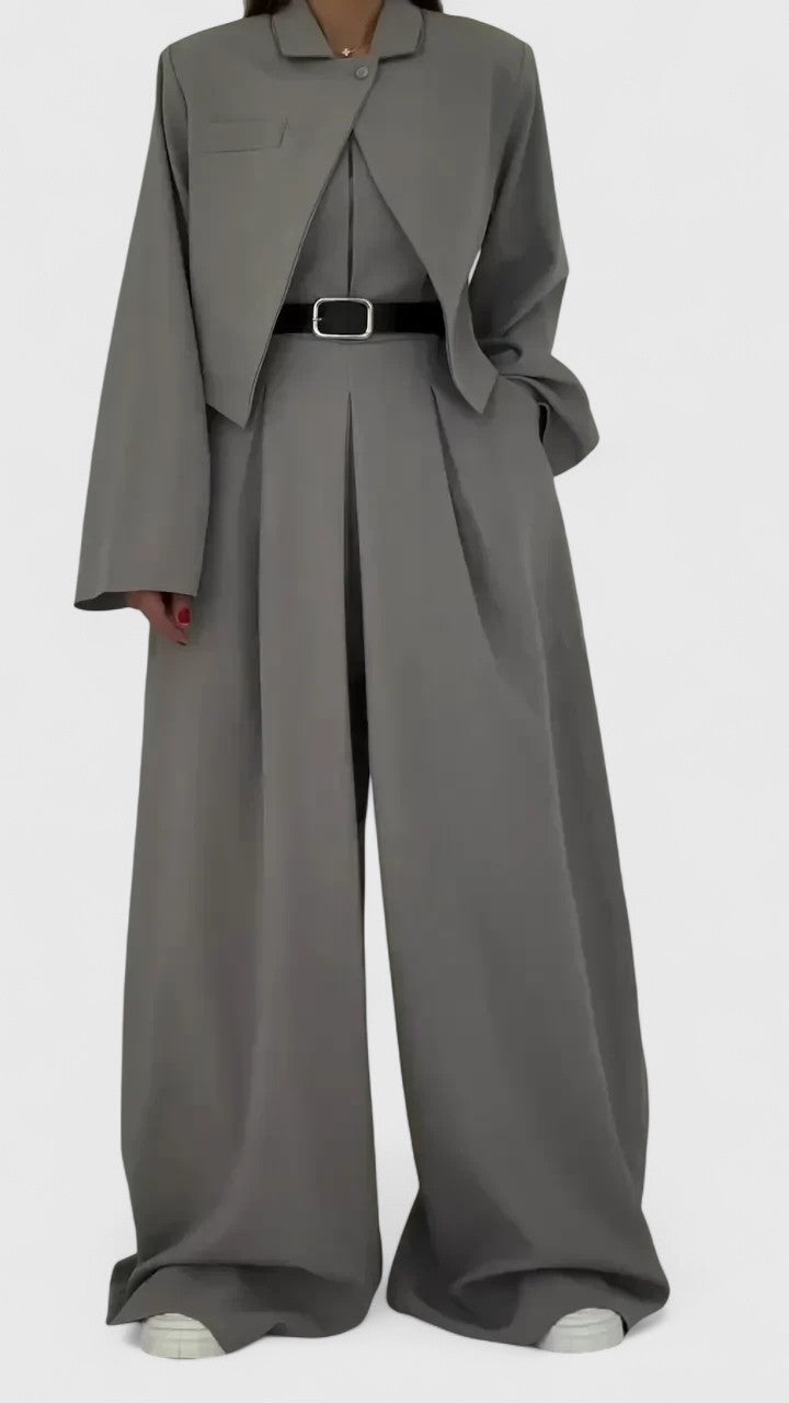 Anna | Elegantní overal se sakem