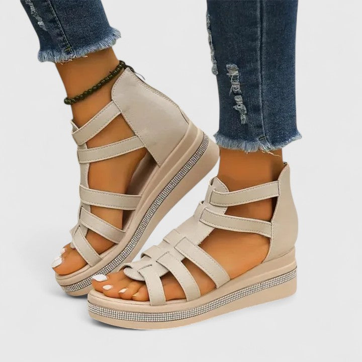 Kendall | Ortopedické sandály se strass kamínky