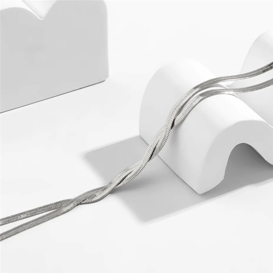 Elegantní dlouhý náhrdelník s nastavitelným designem hada